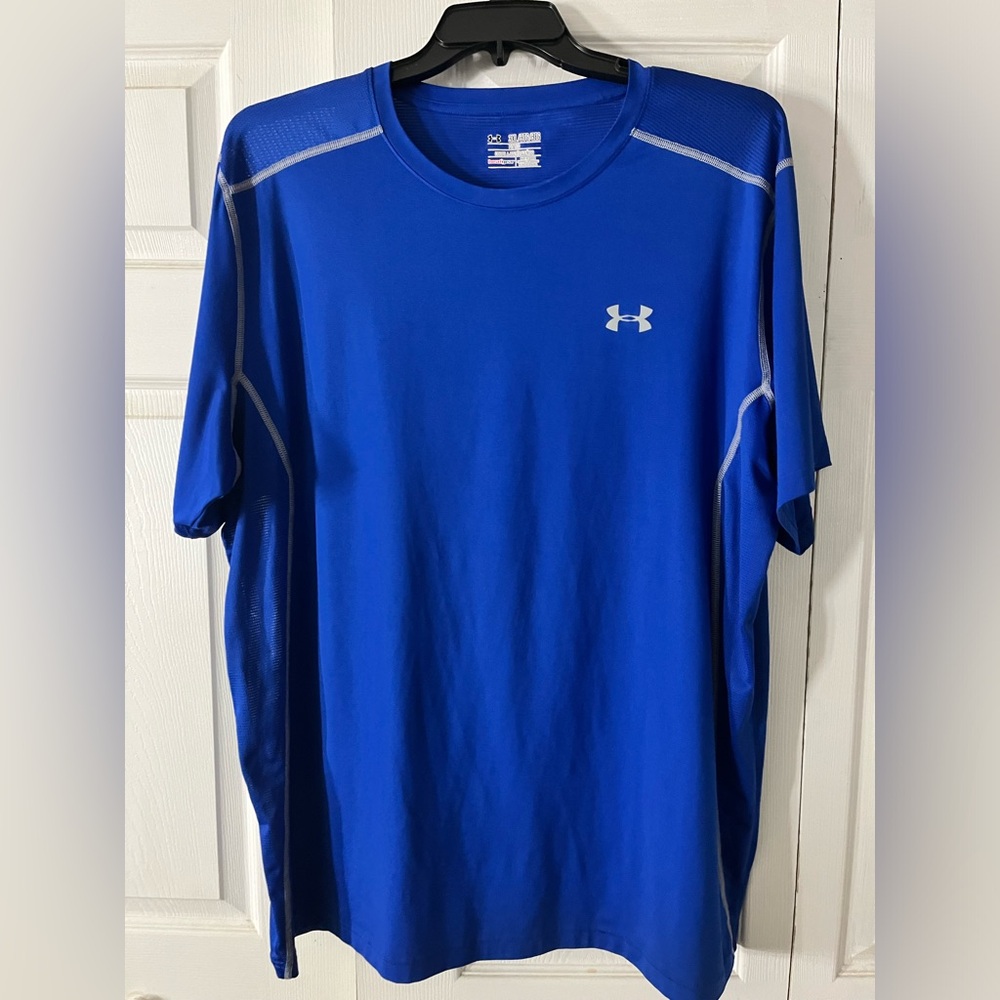 Men’s size 3x fitted under armour tee shirt